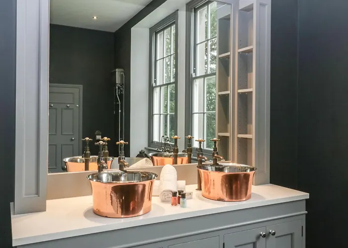 Frenchay Park House * 布里斯托